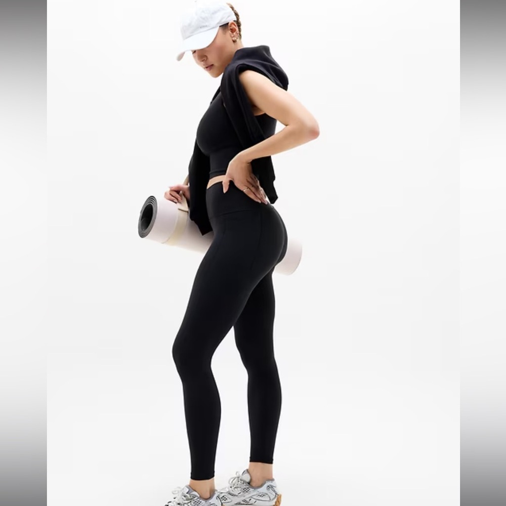 New Athleta transcend stash tight leggings